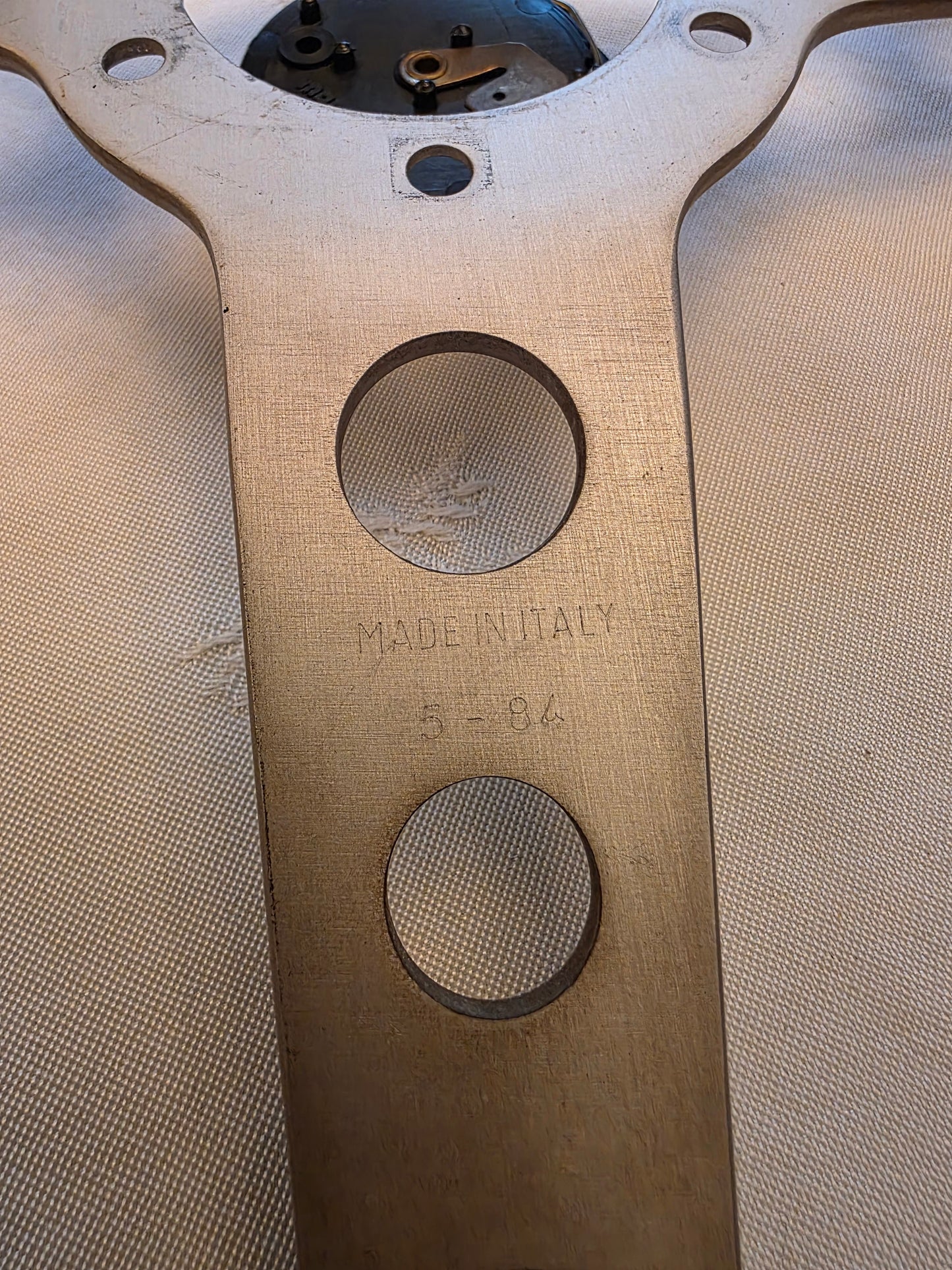MOMO Indy Steering Wheel