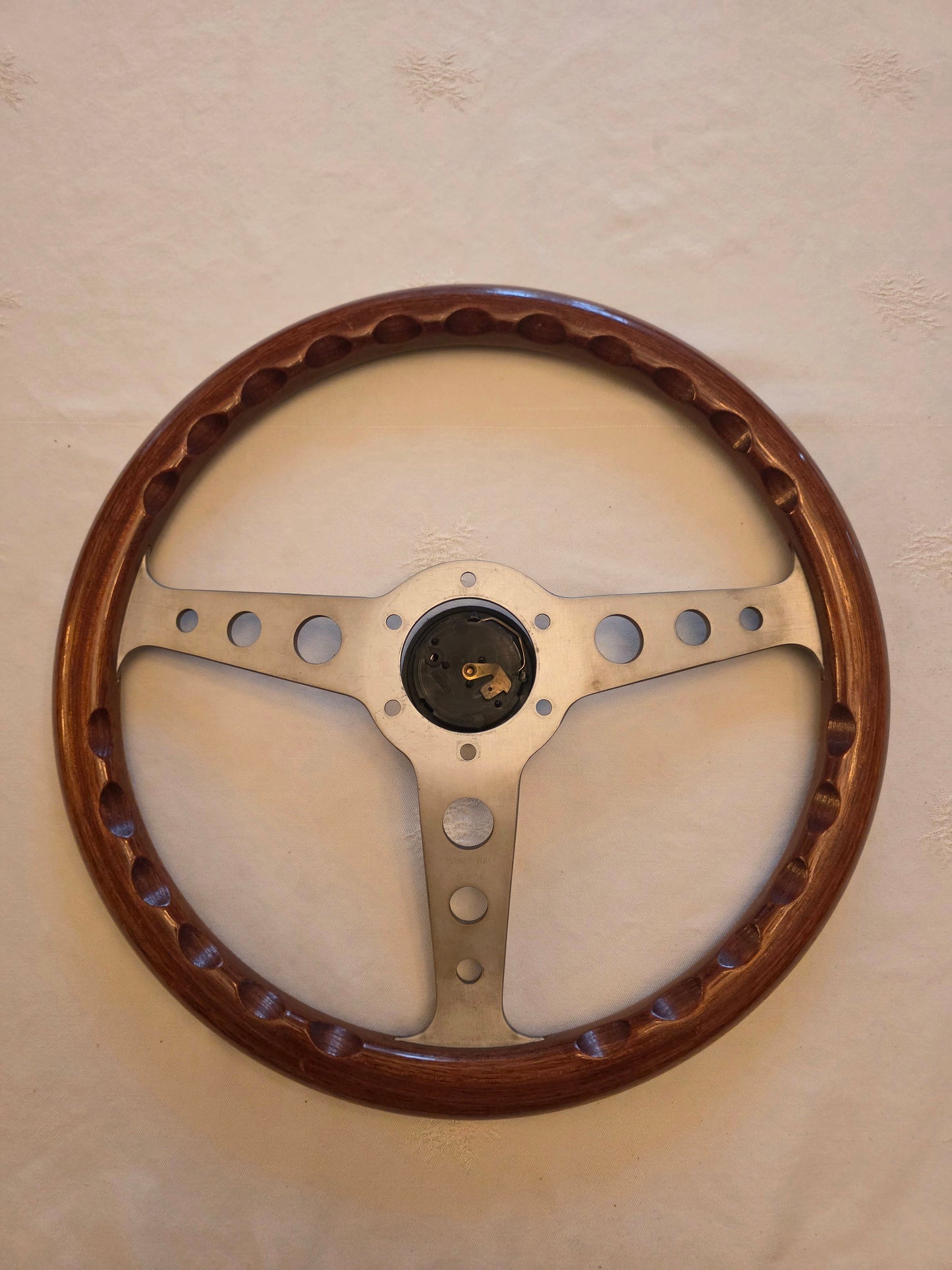 MOMO Indy Steering Wheel
